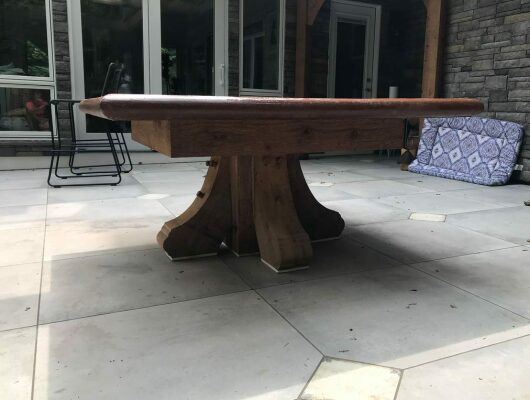 Cincinnati table from side